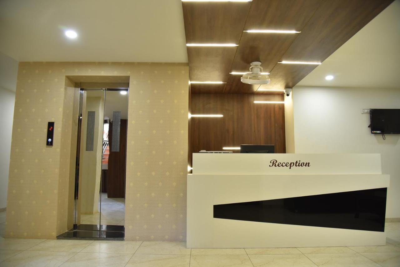 Hotel Savera Inn Morbi Kültér fotó